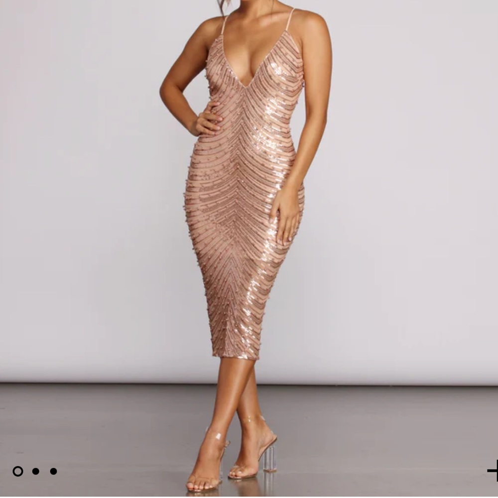 NWOT Windsor Alana Formal Sequin Midi Dress Size S